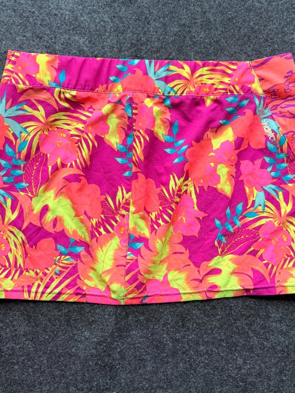 Hurley Women’s Large Phantom Tropical Floral Board Skirt Swim Cover Up